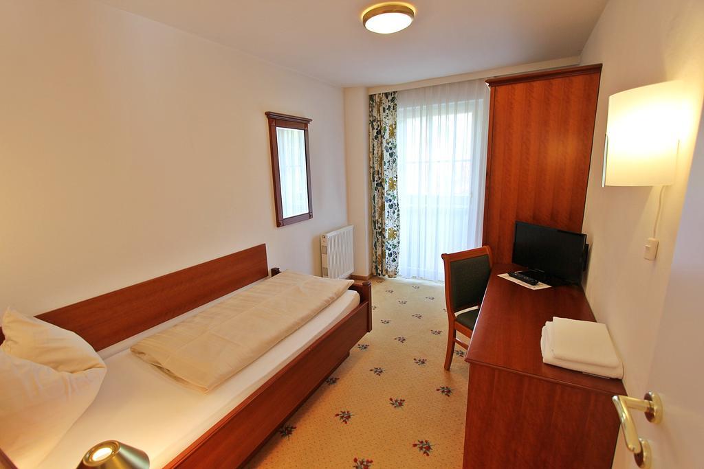 Landhotel Post Ebensee Am Traunsee ***S Екстериор снимка